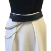 Ceinture CHANEL en cuir marron et perles blanches