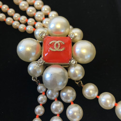 CHANEL necklace with 4 row of pearls and orange molten glass