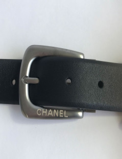 Ceinture CHANEL T 95  en cuir lisse noir