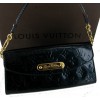 Pochette LOUIS VUITTON cuir vernis bleu monogramme "LV"