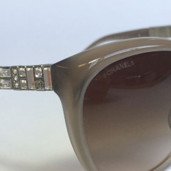 CHANEL sunglasses with rhinestones paved temples