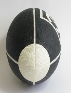 Ballon de rugby CHANEL"Editon 2007"