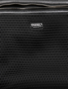 Valise  roulante CHANEL cuir matelassé noir