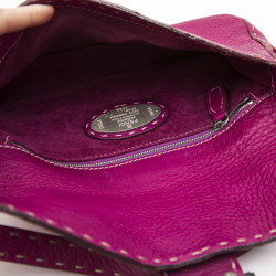 Sac baguette FENDI cuir taurillon fuchsia