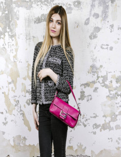 Sac baguette FENDI cuir taurillon fuchsia