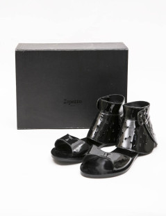  KARL LAGERFELD pour REPETTO sandals in black patent leather size 40FR