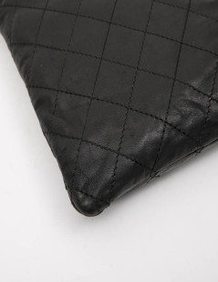 CHANEL Ipad case in black smooth quilted leather