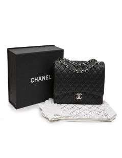 Sac maxi jumbo CHANEL en cuir caviar noir