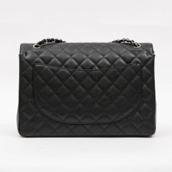 Sac maxi jumbo CHANEL en cuir caviar noir