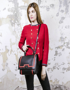 Sac  GIVENCHY cuir noir et fils rouges