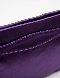 Pochette PRADA en satin duchesse violet et cabochons