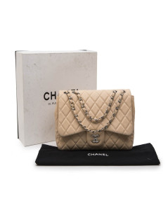 Sac Jumbo CHANEL cuir matelassé souple beige