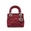 Mini sac Lady D CHRISTIAN DIOR en velours de soie rouge cardinal