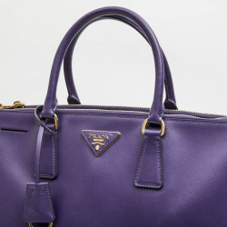 Sac PRADA en cuir Saffiano violet