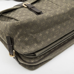 LOUIS VUITTON bag in khaki green monogram canvas