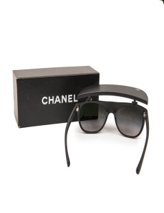 Lunettes de soleil CHANEL noires avec visière