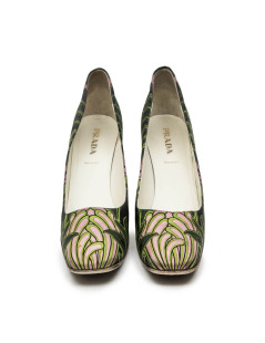 PRADA Pumps with Green and Pink Prints and Square Toe Size 38.5FR