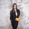 Sac baguette FENDI perlé ocre jaune