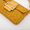 Sac baguette FENDI perlé ocre jaune