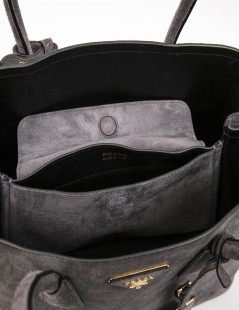 Sac PRADA en daim gris perle