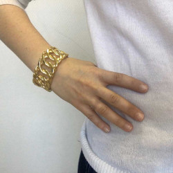 CHANEL vintage cuff bracelet in gilt metal braided chain