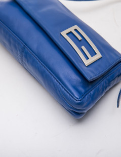 Fendi Baguette bag in blue leather