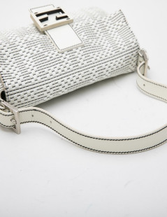 FENDI baguette bag in white patent breaded leather