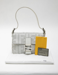 Sac baguette FENDI en cuir tressé verni blanc