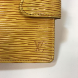 Portefeuille compact LOUIS VUITTON en cuir épi jaune