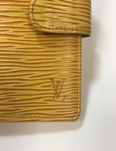 Porte cartes LOUIS VUITTON en cuir épi jaune