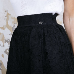 Jupe T 34 CHANEL en dentelle noire