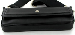 Pochette BURBERRY en veau lisse noir 