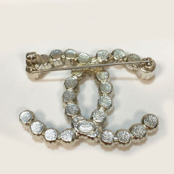 Broche CHANEL perles