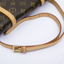 Banane LOUIS VUITTON en toile monogra LV