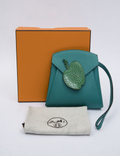 HERMES Tutti Frutti Hermail Bag in blue peacock tadelakt leather and green crocodile