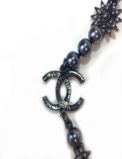 CHANEL beaded necklace in gray pearls