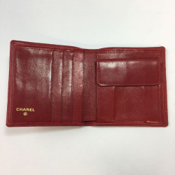 Porte monnaie CHANEL en cuir d'agneau matelassé rouge Vintage