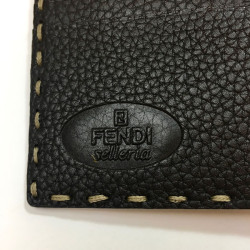 Portefeuille FENDI cuir taurillon marron foncé