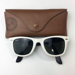 Lunettes de soleil RAY BAN Wayfarer blanches