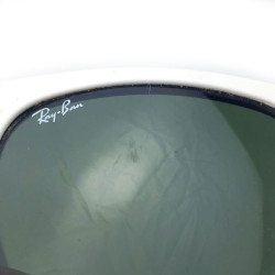 Lunettes de soleil RAY BAN blanches