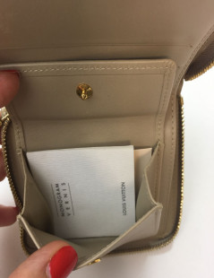 Porte monnaie LOUIS VUITTON CUIR MONOGRAM VERNI BEIGE