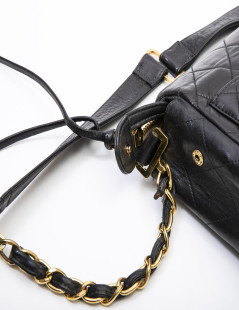 CHANEL vintage jumbo bag in black quilted leather