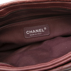 Sac CHANEL cuir verni matelassé vieilli bordeaux