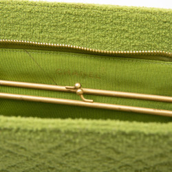 Sac CHANEL en tissu éponge vert anis Vintage