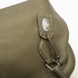 Sac FENDI cuir grainé vert kaki