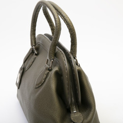 Sac FENDI cuir grainé vert kaki