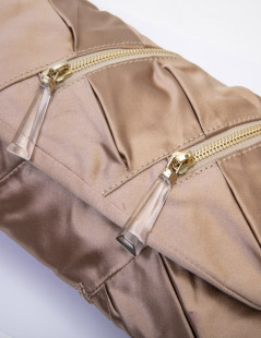 Sac CHRISTIAN LOUBOUTIN en satin duchesse beige rosé