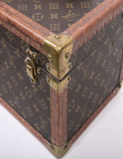 Boite  LOUIS VUITTON vintage monogram