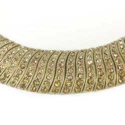 CHANEL choker necklace in gilt metal and rhinestones