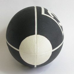 Ballon CHANEL Rugby